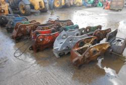 Hydraulic Quick Hitches 10-30 ton