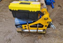 Mini digger 1.5 t