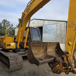 JCB JS130