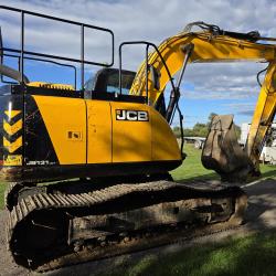 JCB JS131LC