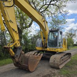 New Holland E235BSR