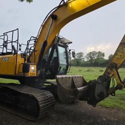 JCB JS160LC