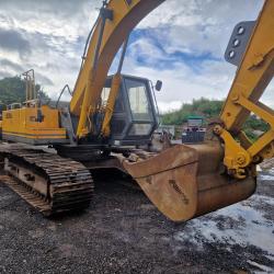 JCB JS200