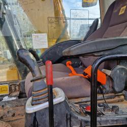 JCB JS130LC