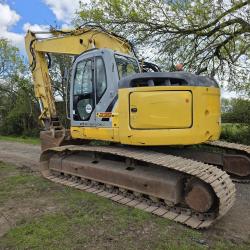 New Holland E235BSR