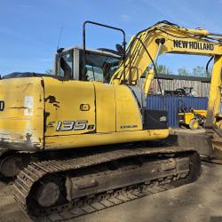 New Holland E135B