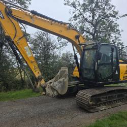 JCB JS131LC