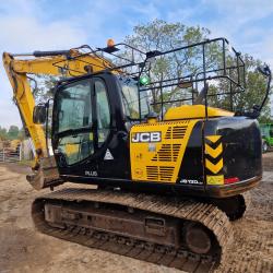 JCB JS130LC