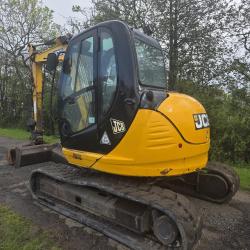 JCB 8085