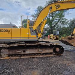 JCB JS200