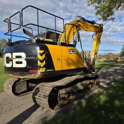JCB JS131LC