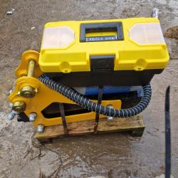 Mini digger 1.5 t