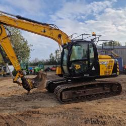 JCB JS130LC