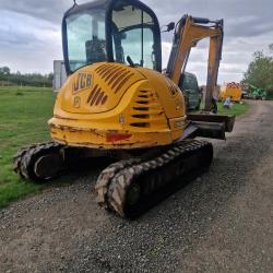 JCB 8065