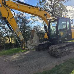 JCB JS131LC