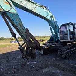 Kobelco SK200