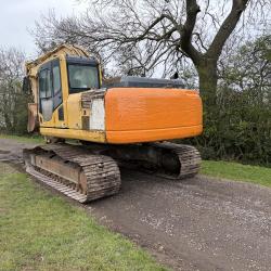 Komatsu PC210LC-8