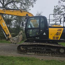 JCB JS131LC