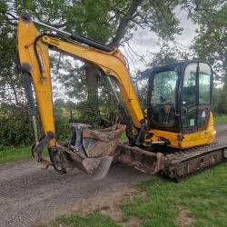JCB 8065