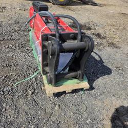 Unused JWB 1000 65mm pins 13 ton