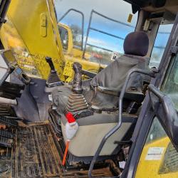 Komatsu PC130LC-8