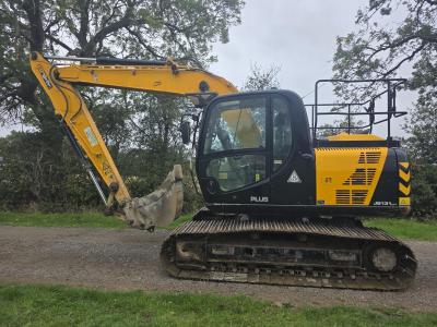 JCB JS131LC