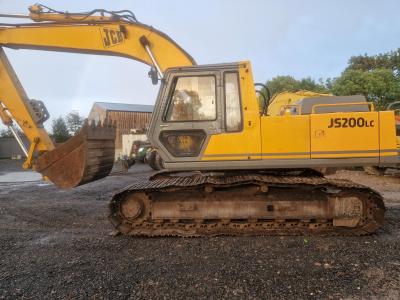 JCB JS200